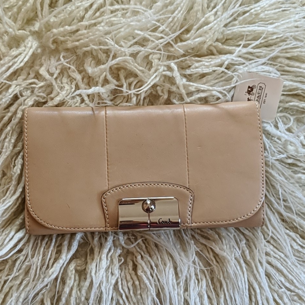 NWT Coach Wallet